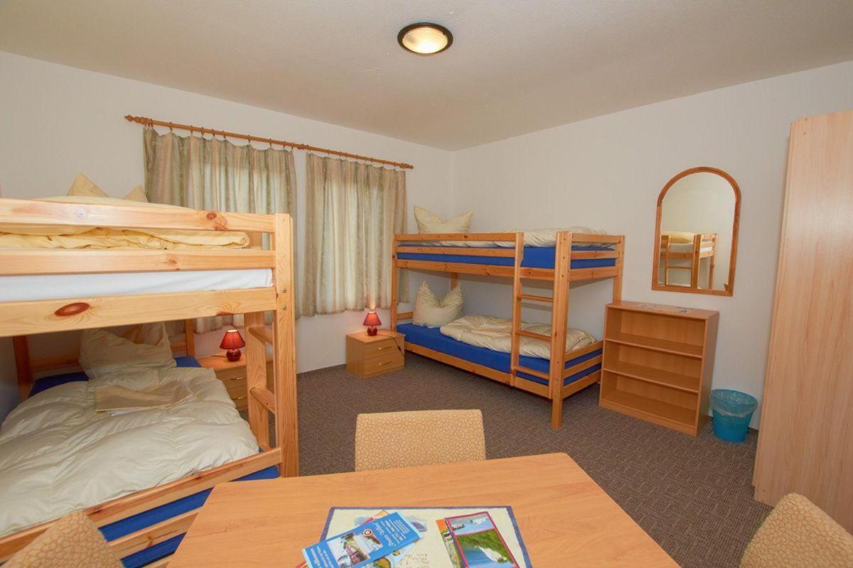 Familienzimmer Mit Gemeinschaftsbad Gross Banzelvitz Luaran gambar